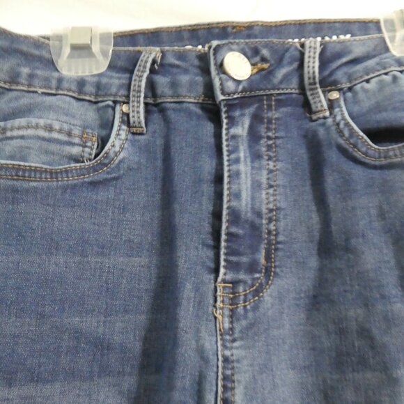 SWS X DENIM CO. CALI | size 7 | Blue Distressed Denim | Cali High Rise Skinny - Picture 4 of 16